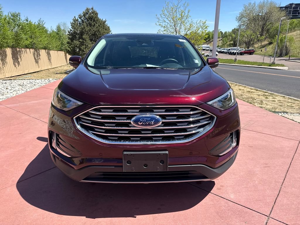 Certified 2022 Ford Edge Titanium w/ Class II Trailer Tow Package AWD/4WD image 2