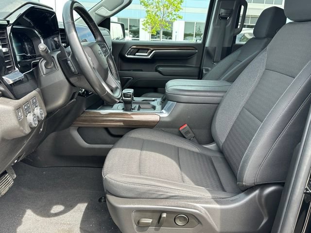 Used 2024 Chevrolet Silverado 1500 RST w/ Convenience Package II AWD/4WD image 16