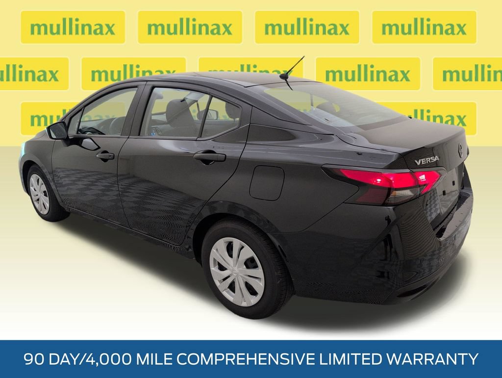 Used 2025 Nissan Versa S FWD image 9