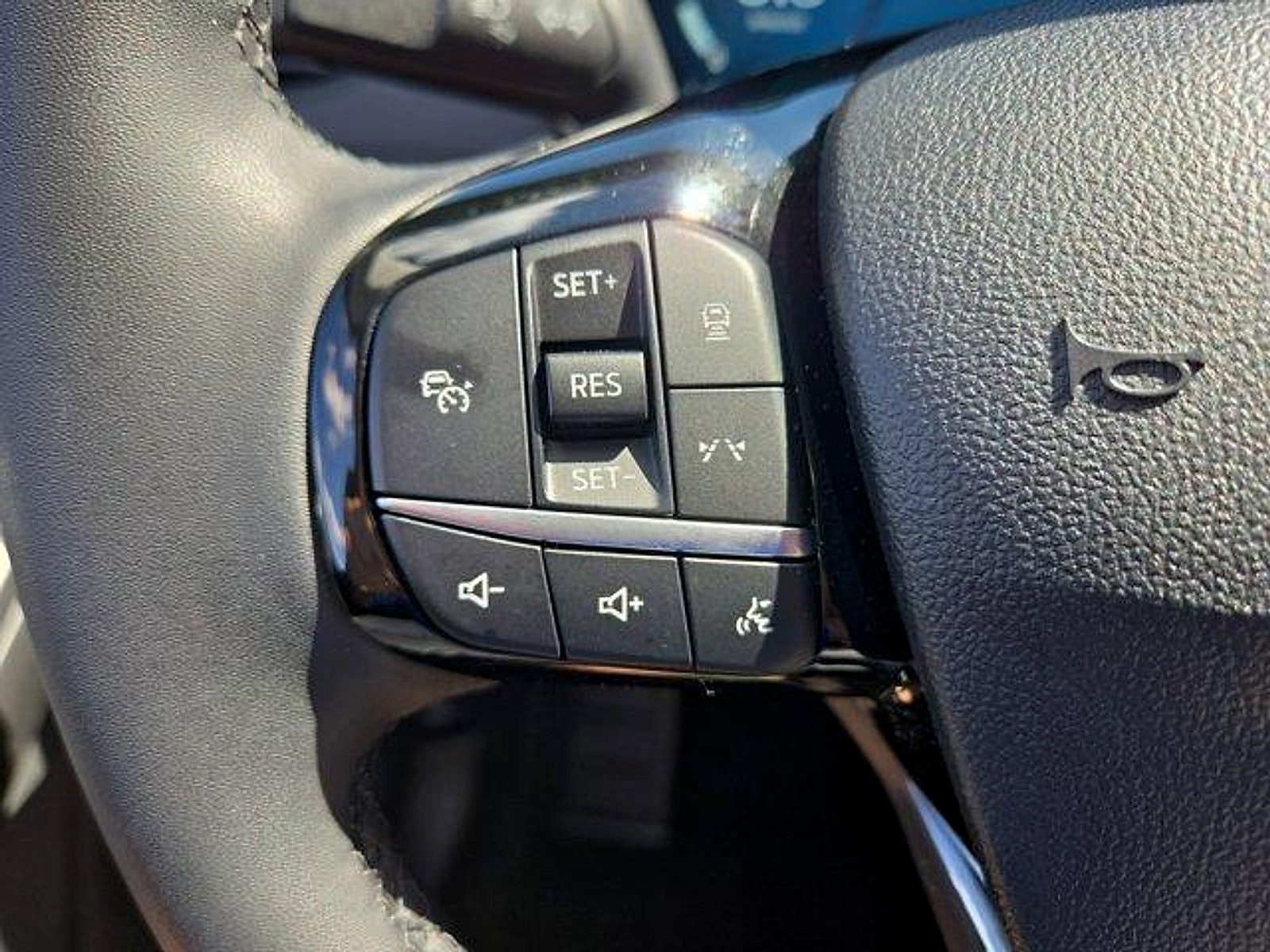 Certified 2023 Ford Escape Platinum AWD/4WD image 14
