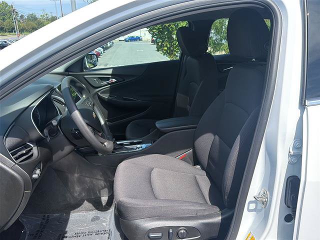 Used 2024 Chevrolet Malibu LT FWD image 9