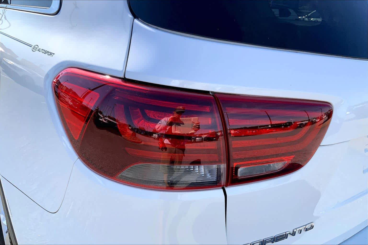 Used 2020 Kia Sorento L FWD image 27