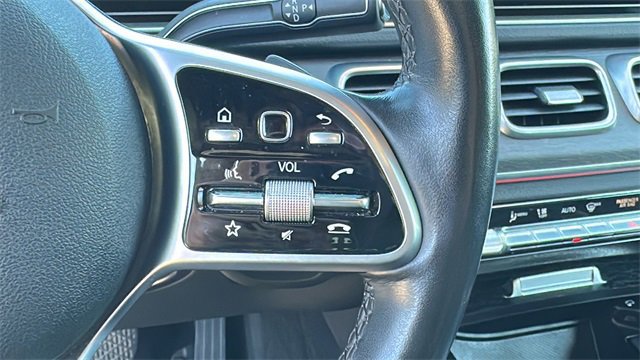 Used 2022 Mercedes-Benz GLS 450 4MATIC image 25