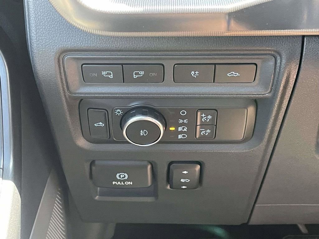 Certified 2022 Ford F150 Raptor w/ Equipment Group 801A High image 28