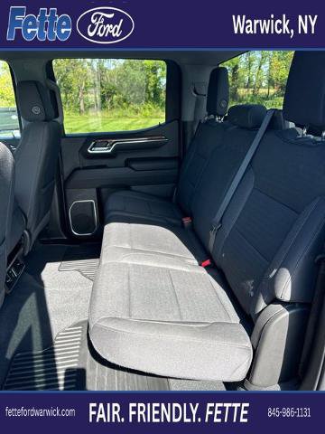 Used 2023 Chevrolet Silverado 1500 LT AWD/4WD image 18