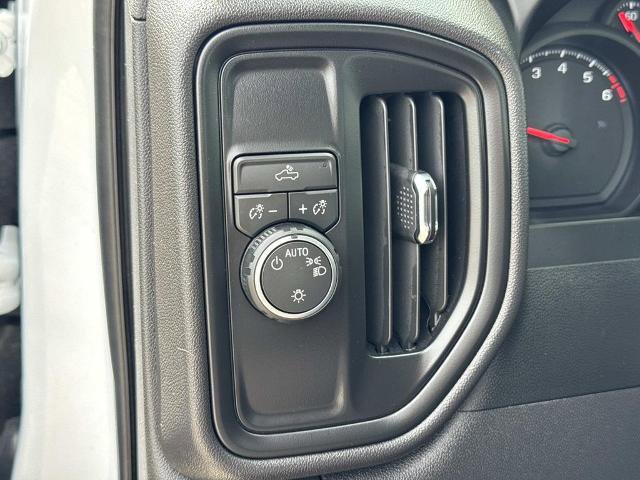 Used 2026 Chevrolet Silverado 1500 W/T w/ Trailering Package RWD image 17