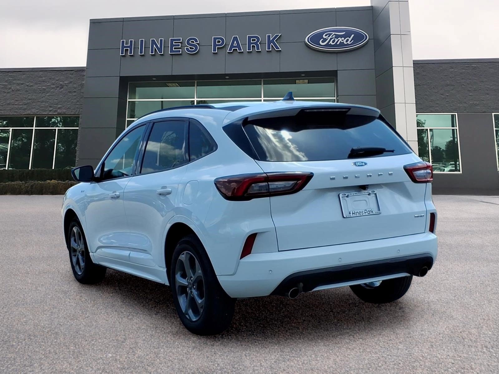 Certified 2023 Ford Escape ST-Line w/ Tech Pack #1 AWD/4WD image 5