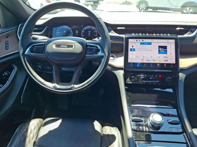 Used 2024 Jeep Grand Cherokee L Summit w/ Advanced Protech Group IV AWD/4WD image 27