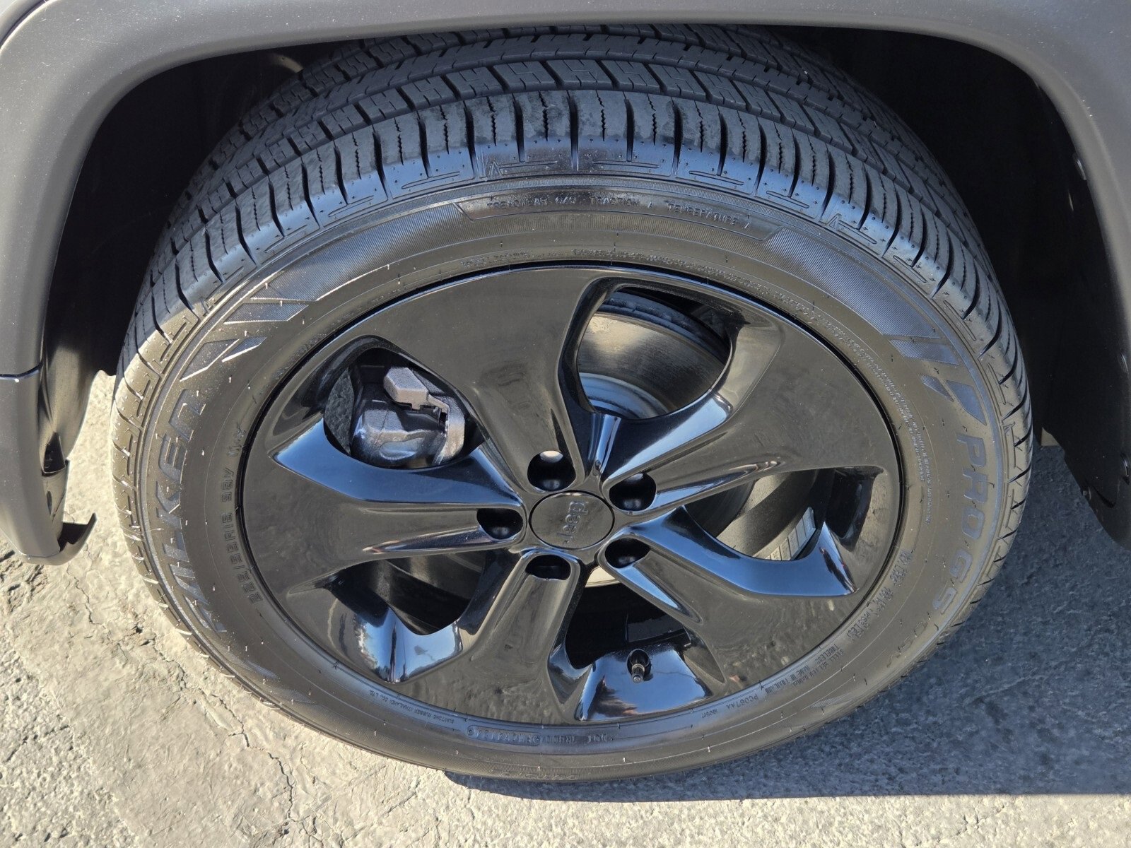 Used 2020 Jeep Compass Latitude image 9