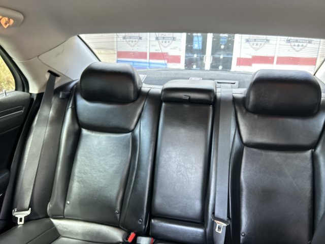 Used 2019 Chrysler 300 Touring L w/ Quick Order Package 22F RWD image 20