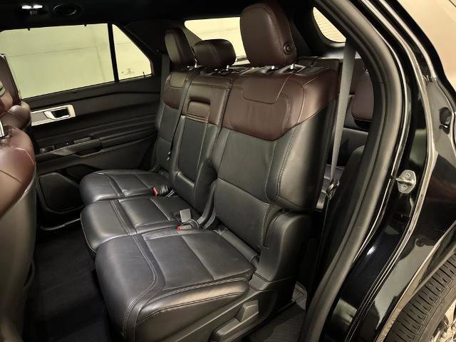 Certified 2020 Ford Explorer Platinum image 32