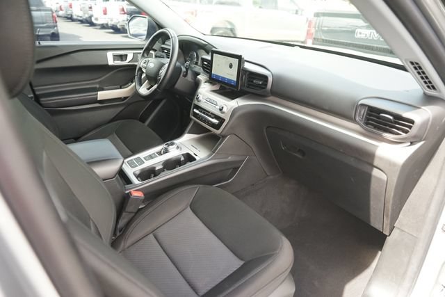 Certified 2022 Ford Explorer XLT RWD image 19
