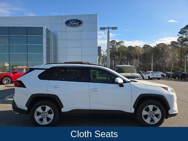 Used 2020 Toyota RAV4 XLE w/ Convenience Package image 2