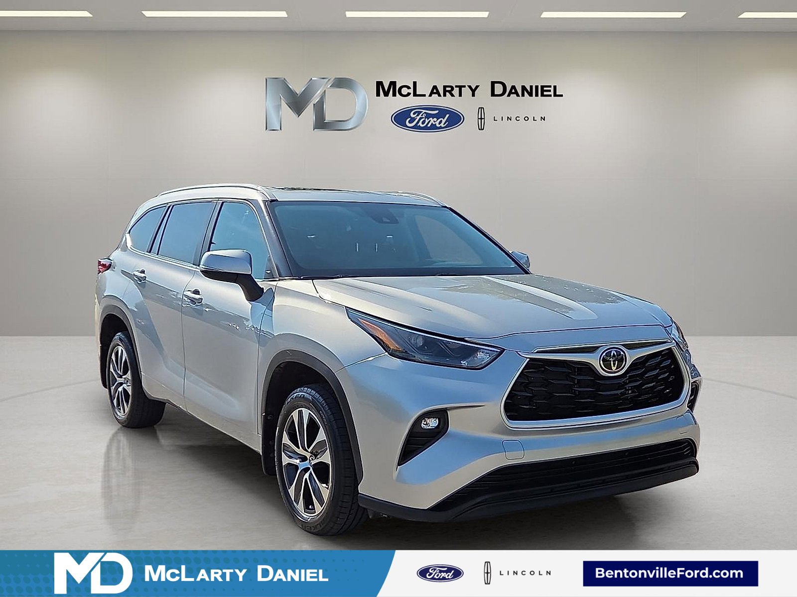 Used 2023 Toyota Highlander L