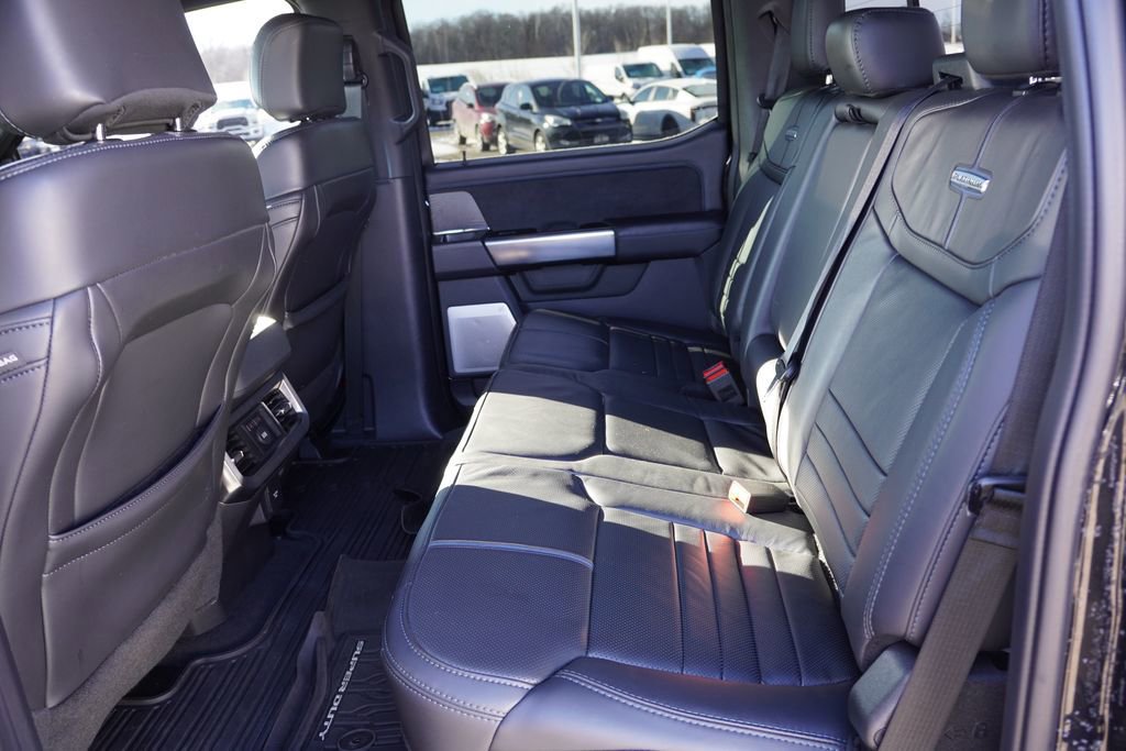 Certified 2025 Ford F450 Platinum w/ FX4 Off-Road Package image 19
