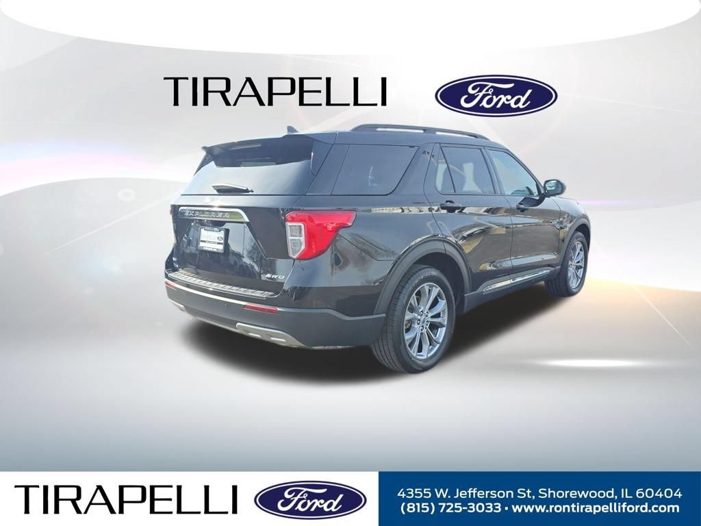 Certified 2023 Ford Explorer XLT w/ Equipment Group 202A AWD/4WD image 9
