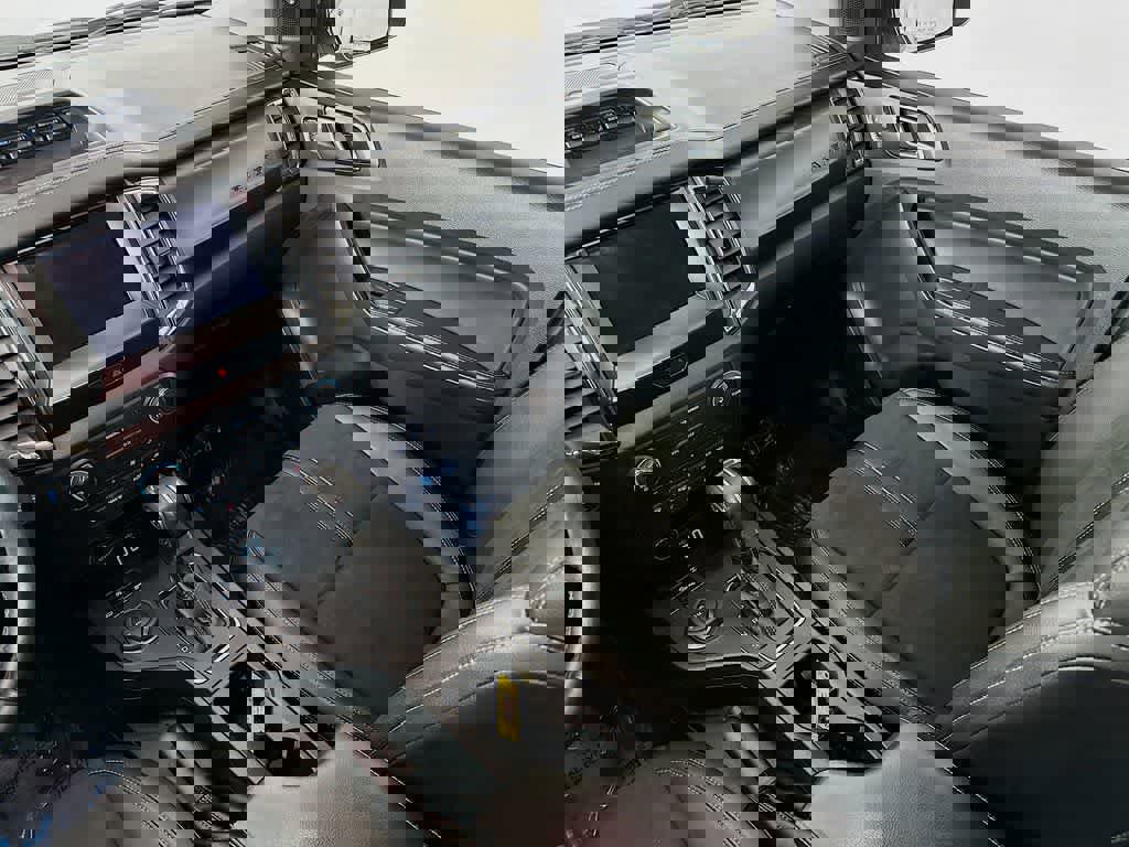 Certified 2021 Ford Ranger Lariat w/ Tremor Off-Road Package image 14