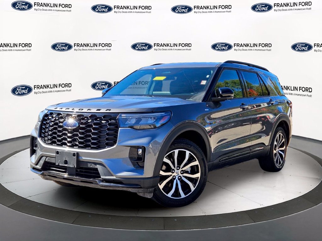 Certified 2025 Ford Explorer ST-Line AWD/4WD image 1