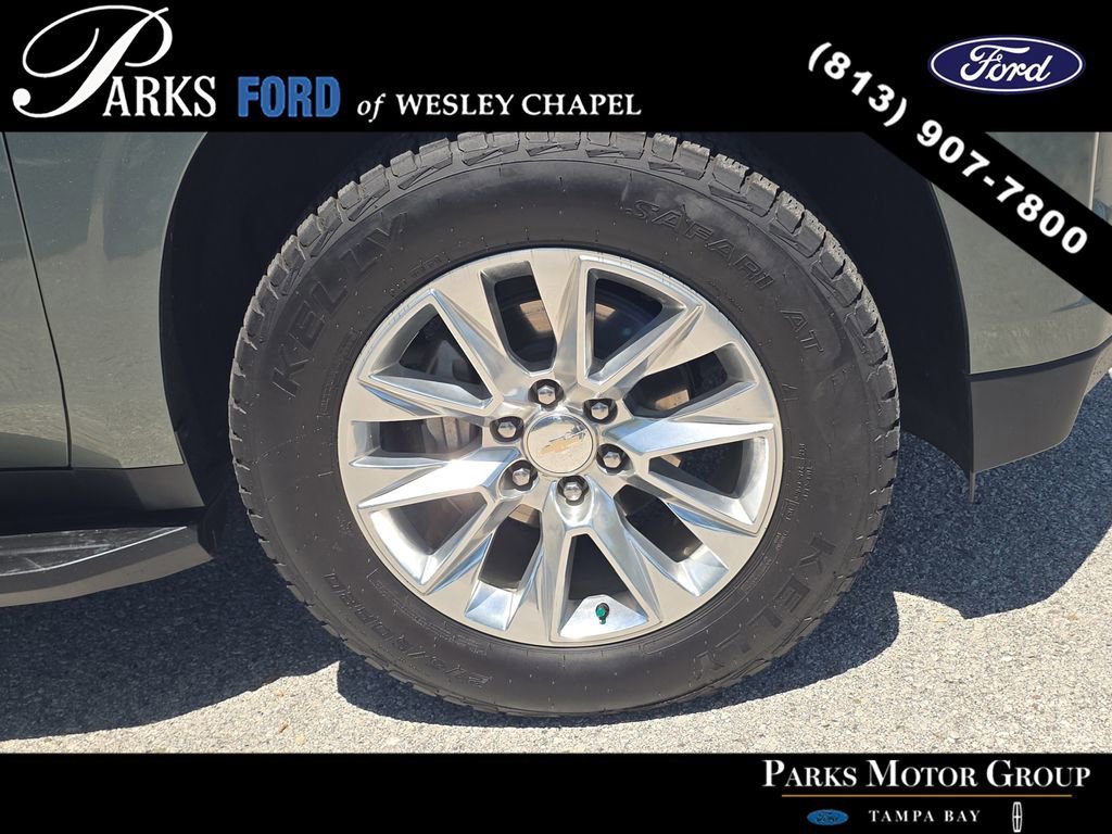 Used 2024 Chevrolet Suburban Premier image 34