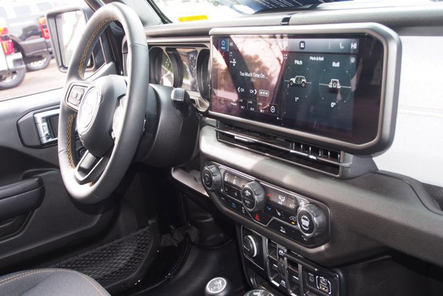 Used 2024 Jeep Wrangler Sport w/ Convenience Group image 10
