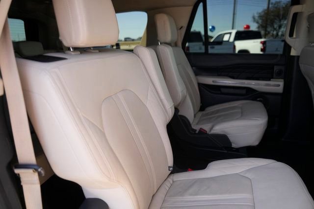 Certified 2024 Ford Expedition Max Platinum image 19