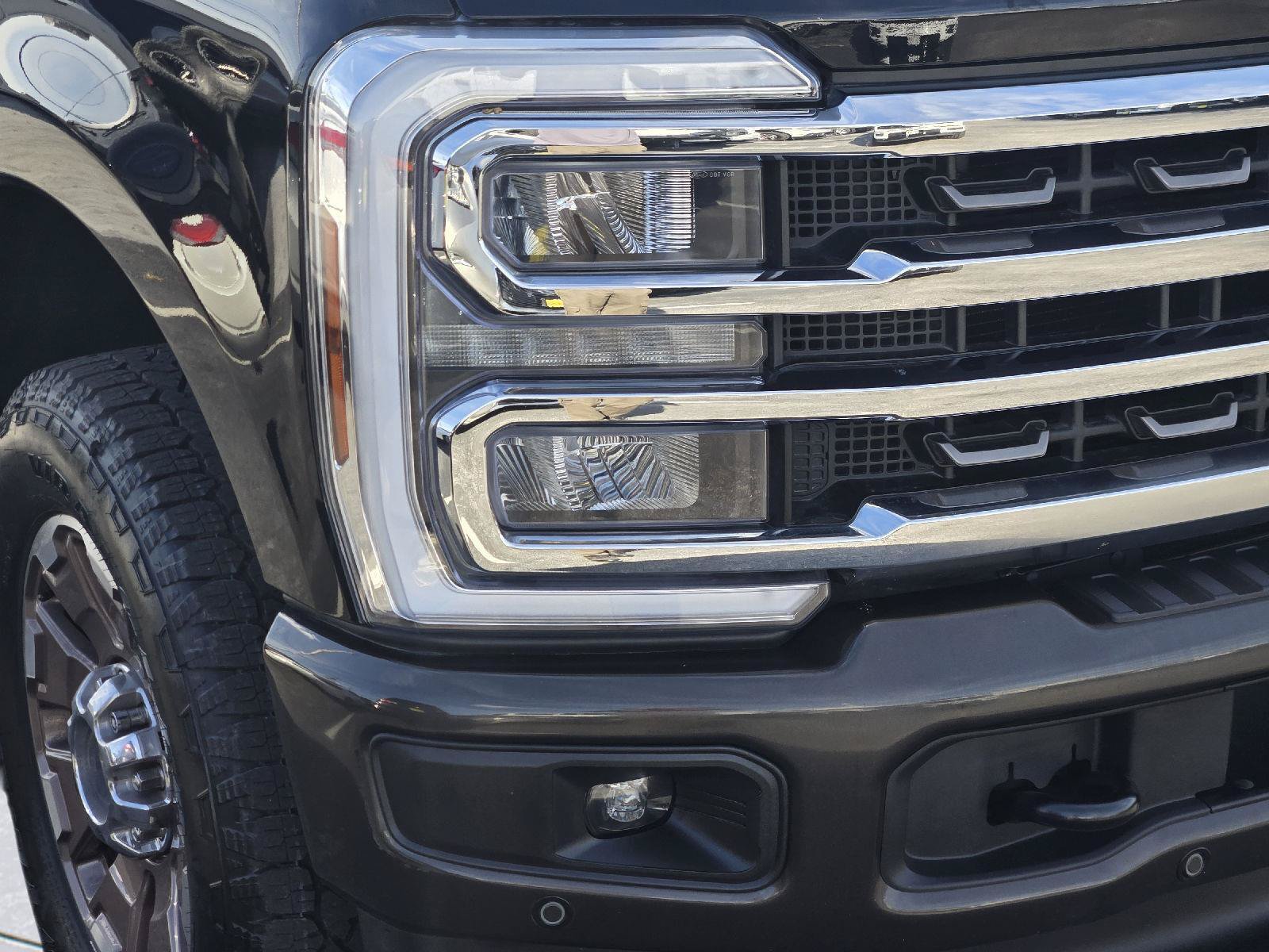 Certified 2024 Ford F350 King Ranch w/ FX4 Off-Road Package AWD/4WD image 10
