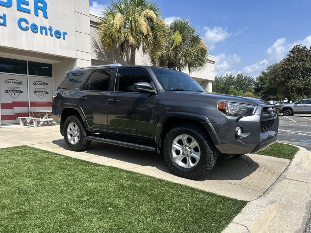 Used 2018 Toyota 4Runner SR5 RWD image 2