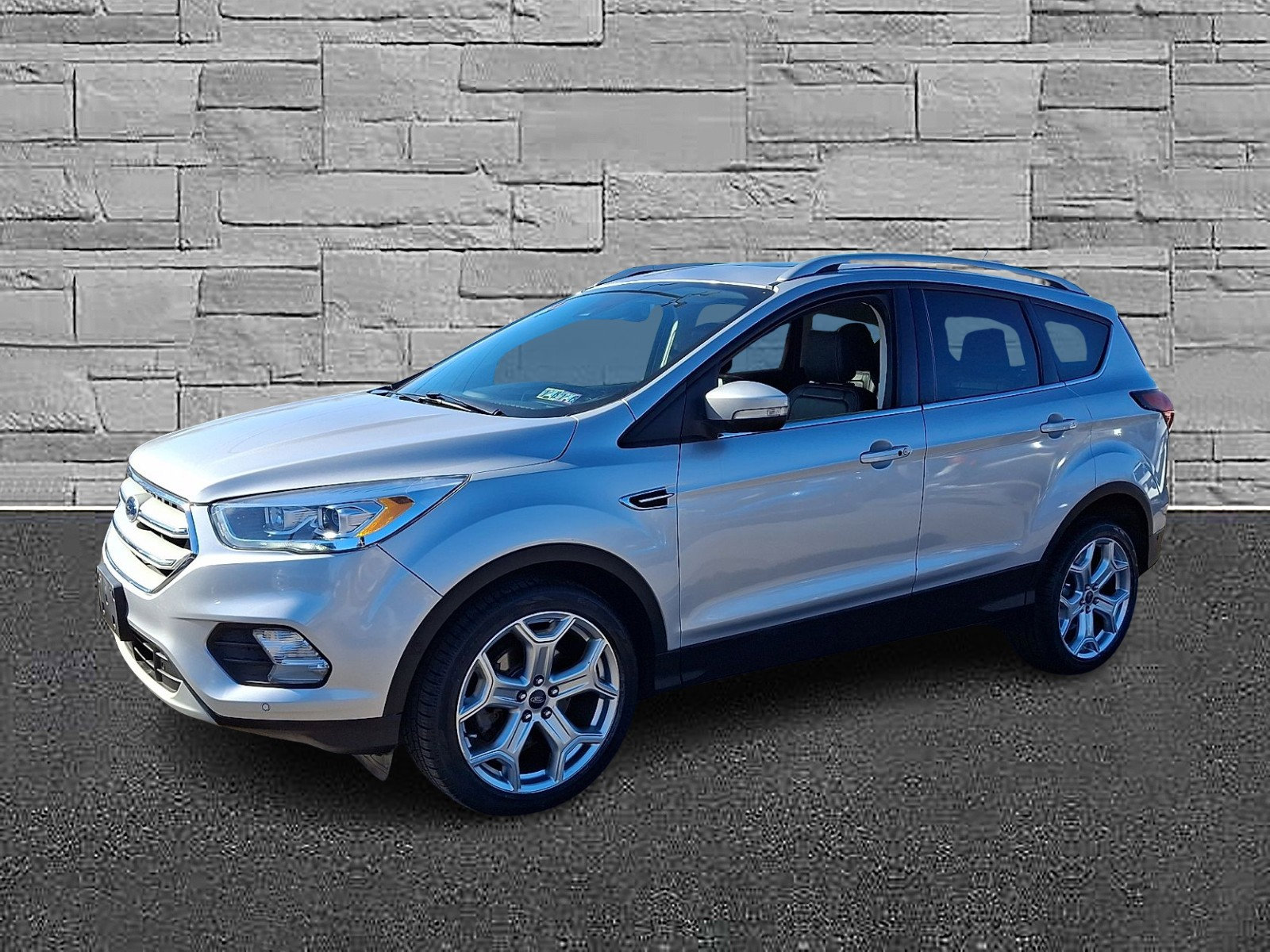 Certified 2019 Ford Escape Titanium image 5