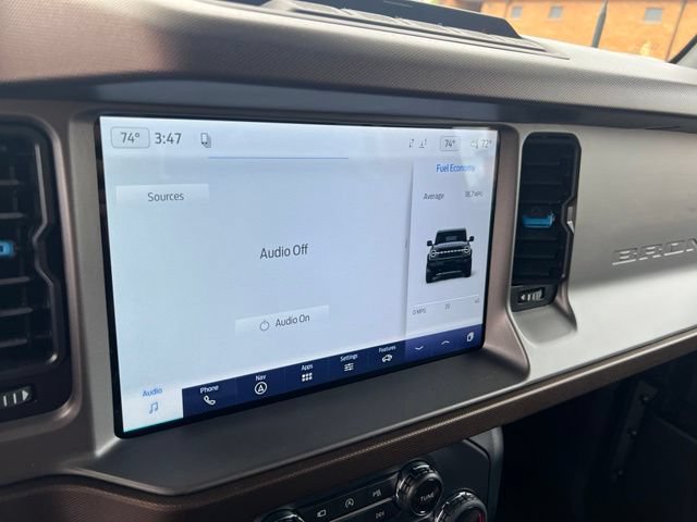 Certified 2022 Ford Bronco Outer Banks w/ Sasquatch Package AWD/4WD image 12