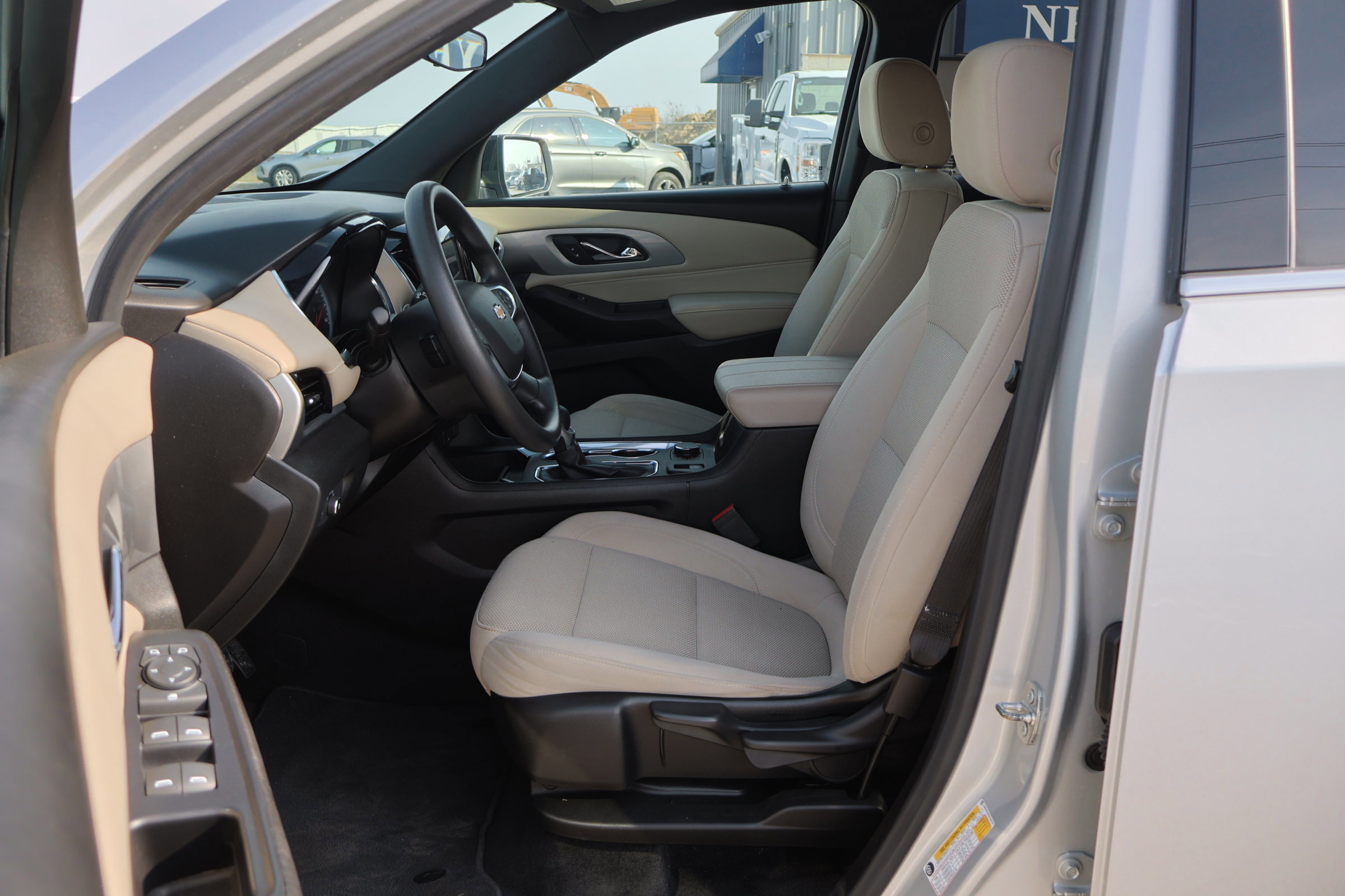 Used 2022 Chevrolet Traverse LS w/ LPO, Cargo Package image 12