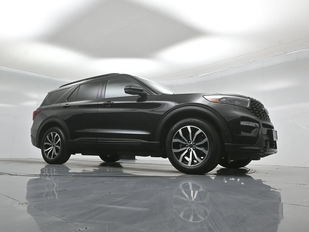 Certified 2020 Ford Explorer ST AWD/4WD image 4