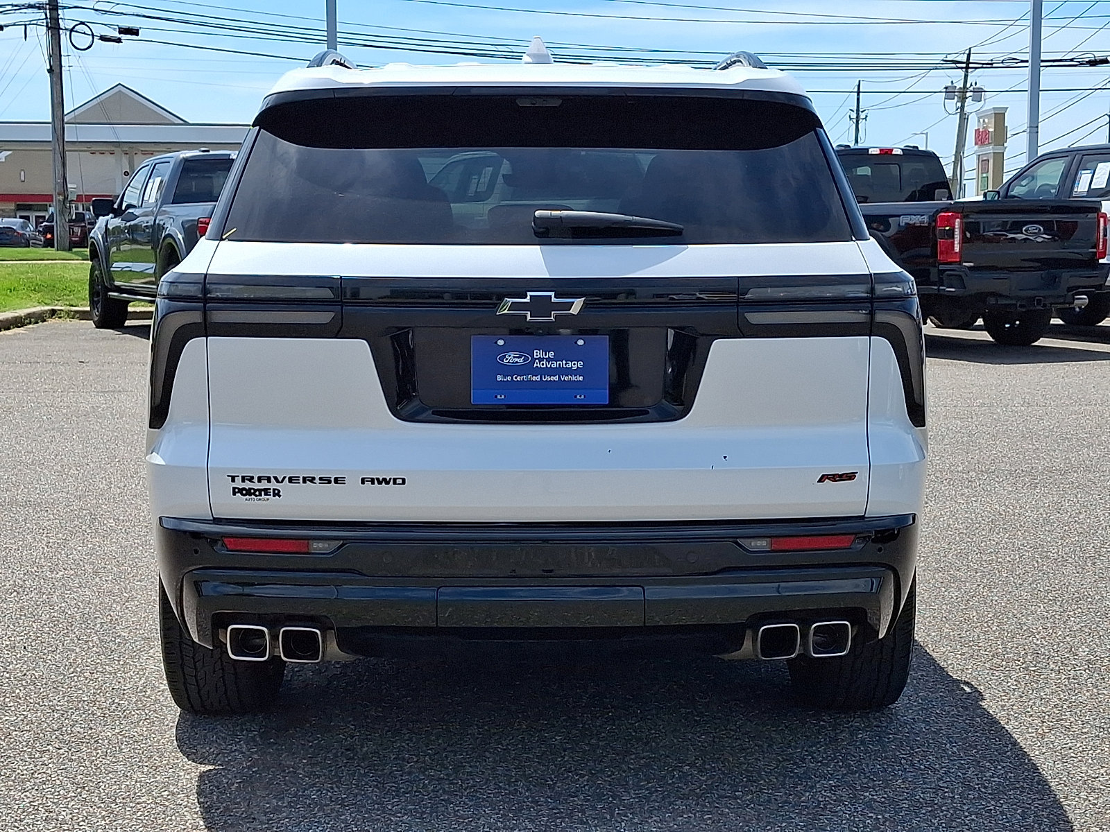 Used 2024 Chevrolet Traverse RS AWD/4WD image 9