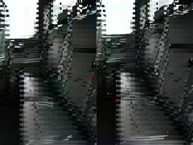 Used 2023 GMC Sierra 1500 AT4X image 16