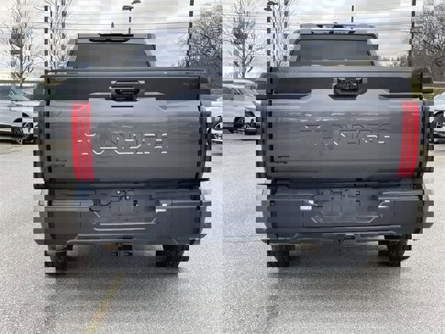 Used 2024 Toyota Tundra Limited image 4