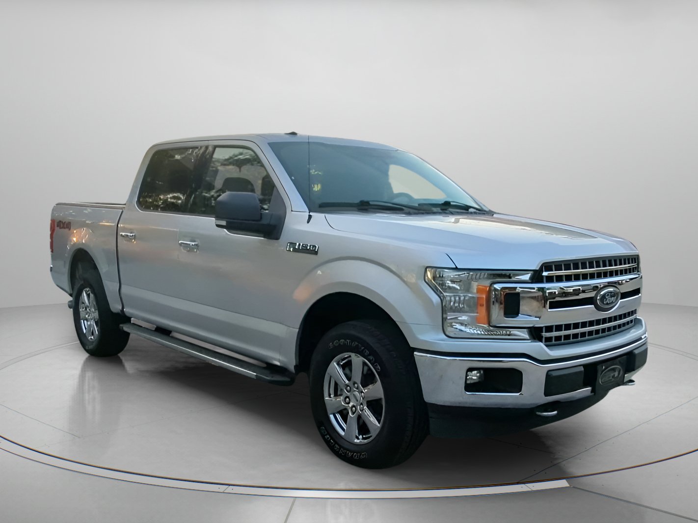 Certified 2019 Ford F150 XLT w/ Equipment Group 302A Luxury AWD/4WD image 2