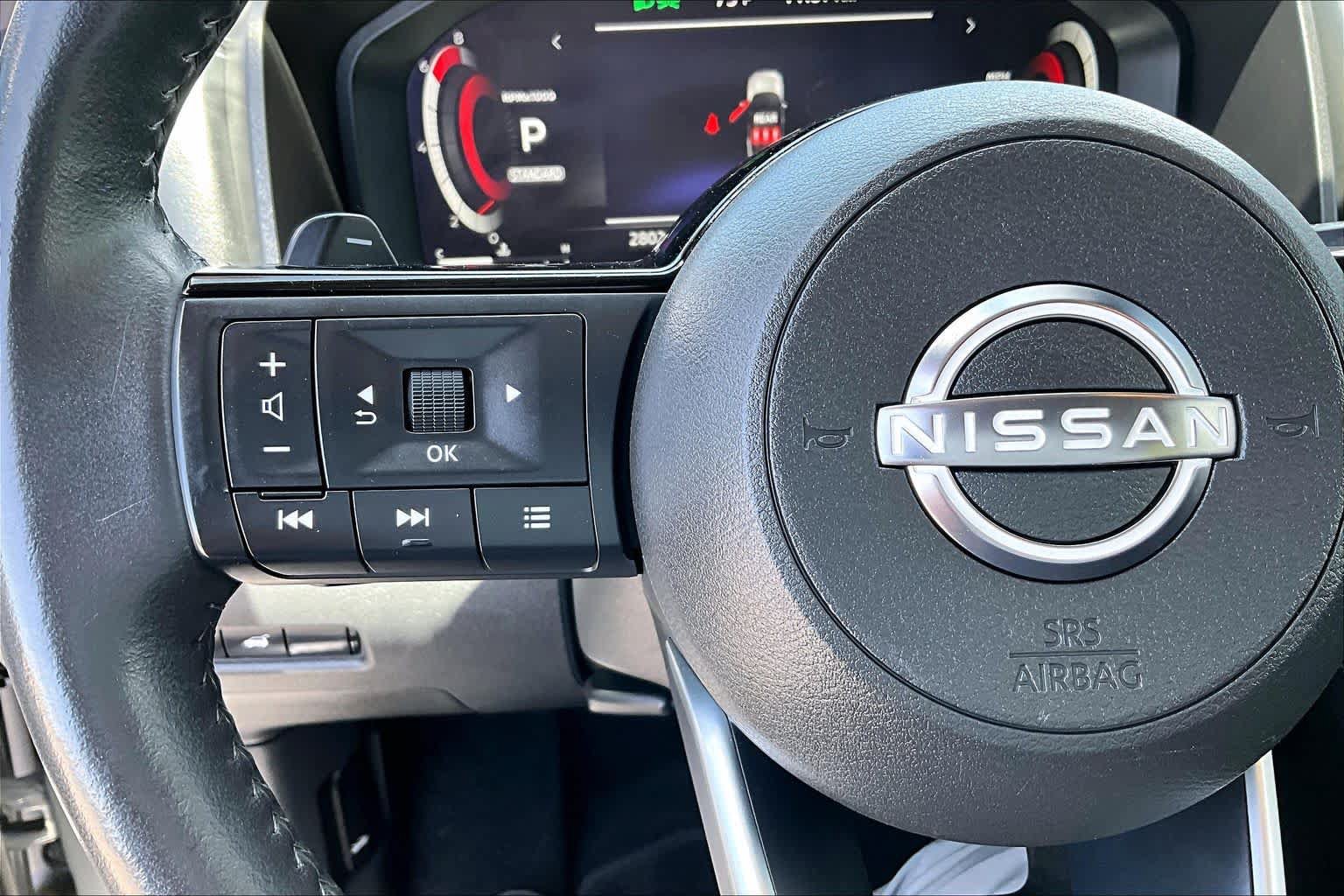 Used 2023 Nissan Rogue Platinum w/ Platinum Premium Package FWD image 23