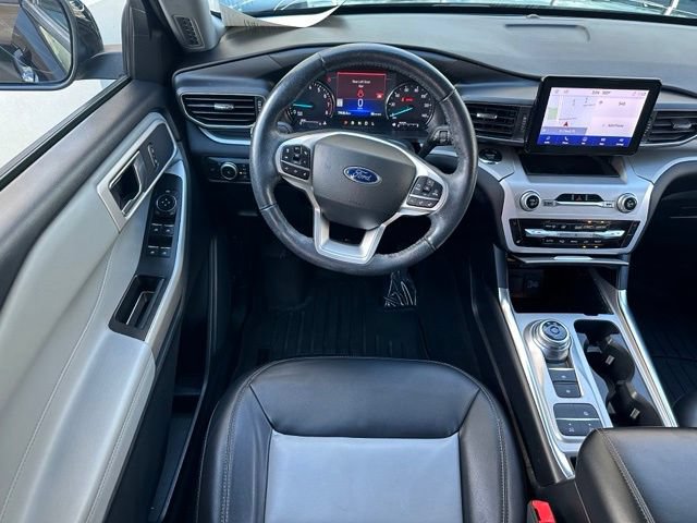 Certified 2022 Ford Explorer XLT w/ Equipment Group 202A RWD image 12