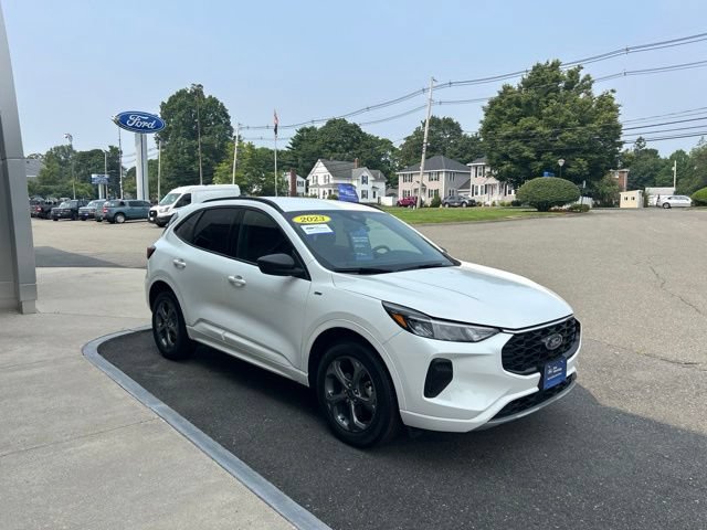 Certified 2023 Ford Escape ST-Line w/ Tech Pack #1 AWD/4WD image 4