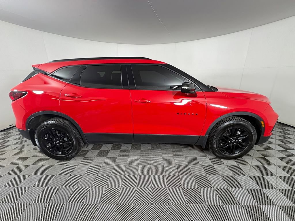 Used 2022 Chevrolet Blazer LT w/ Sound & Technology Package image 6