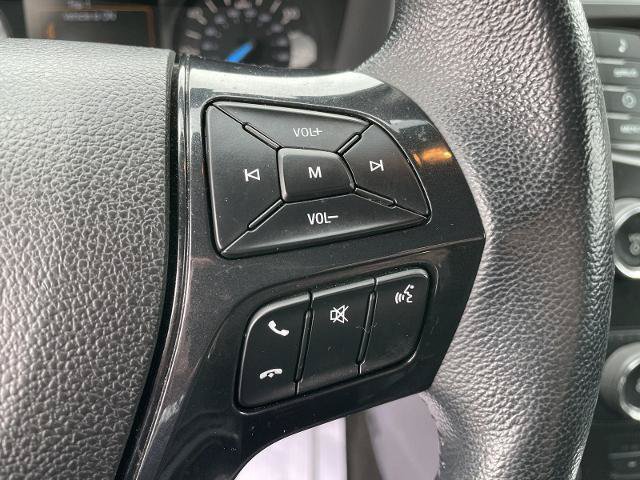 Certified 2018 Ford Explorer XLT FWD image 15