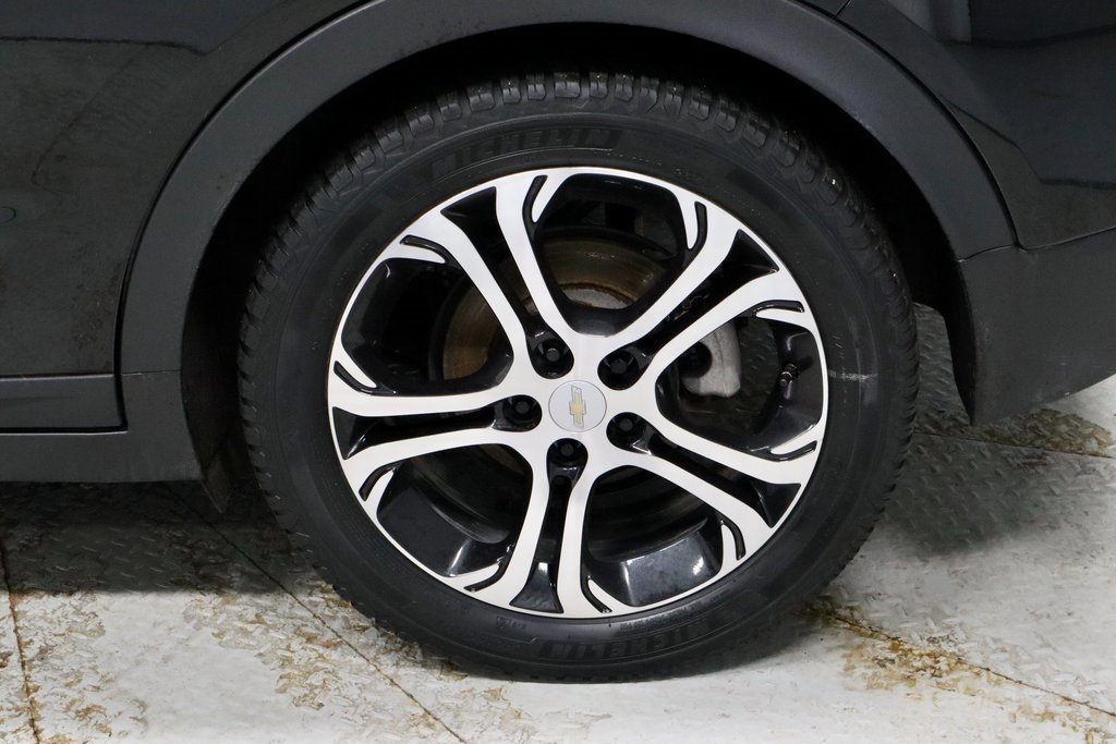 Used 2020 Chevrolet Bolt Premier w/ Infotainment Package image 19