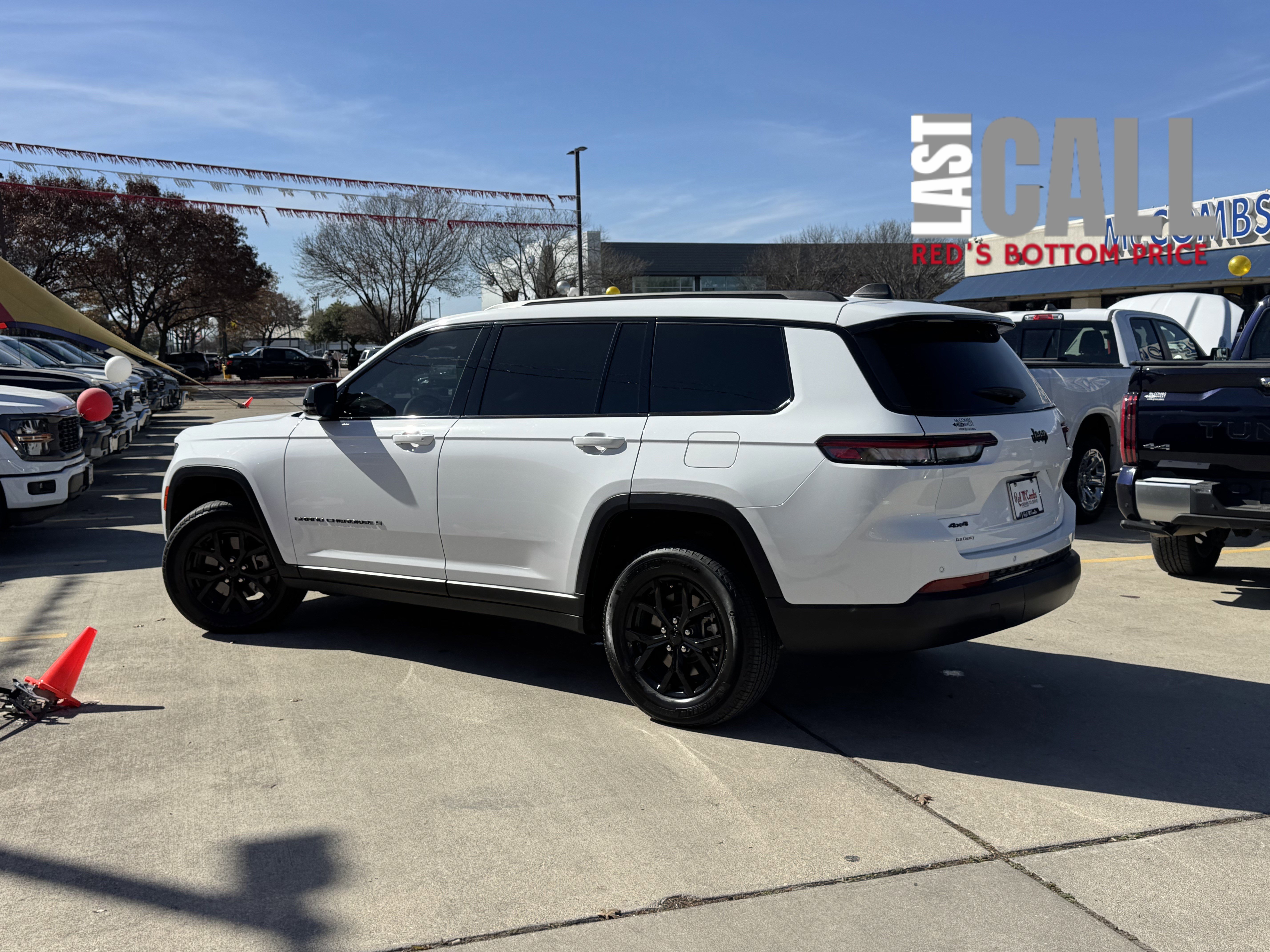 Used 2025 Jeep Grand Cherokee L Altitude image 6