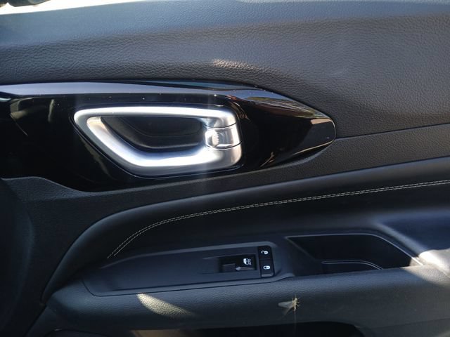 Used 2023 Jeep Compass Latitude AWD/4WD image 46