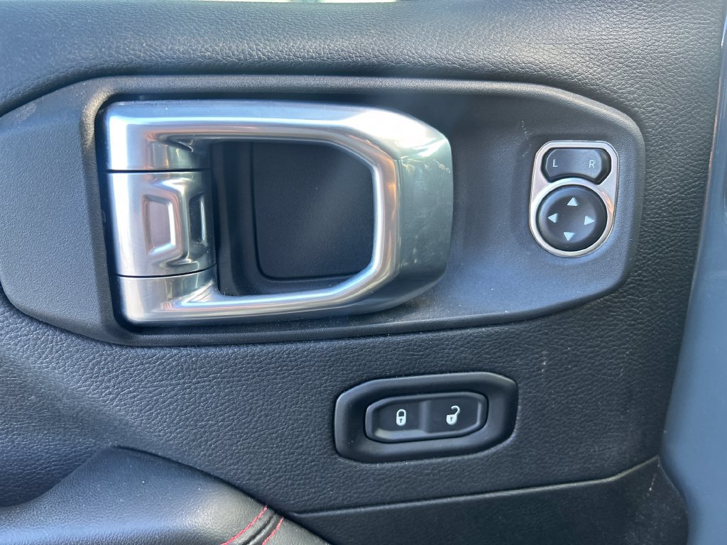 Used 2024 Jeep Wrangler Unlimited Rubicon w/ Convenience Group AWD/4WD image 20