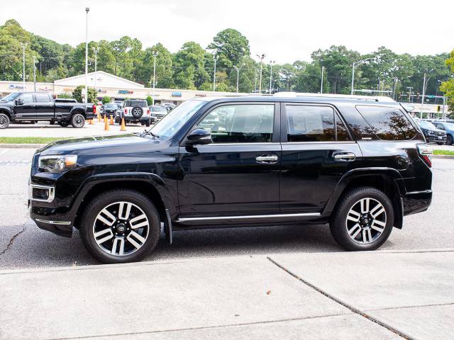 Used 2024 Toyota 4Runner Limited AWD/4WD image 3