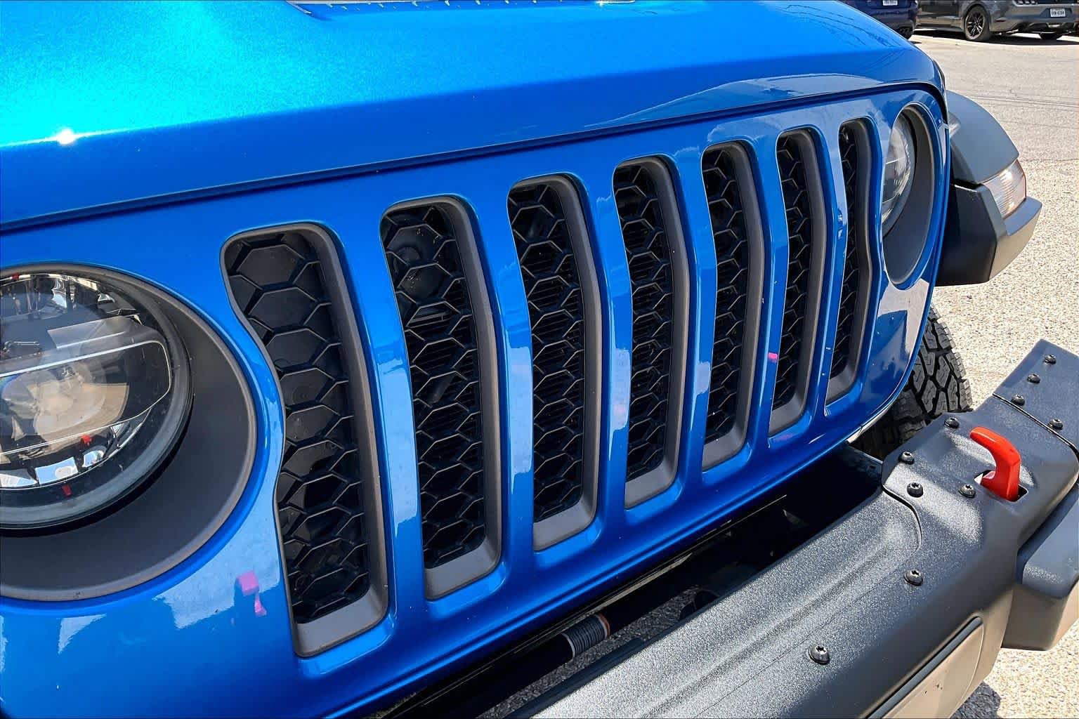 Used 2023 Jeep Gladiator Mojave w/ Cold Weather Group AWD/4WD image 25