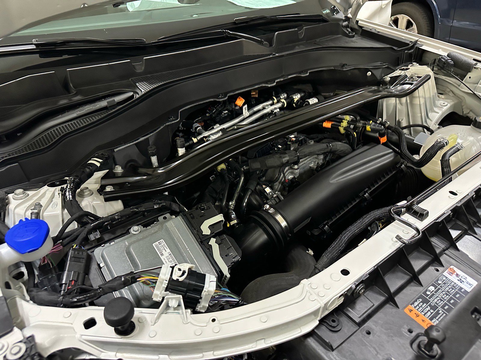 Certified 2025 Ford Explorer ST-Line image 15