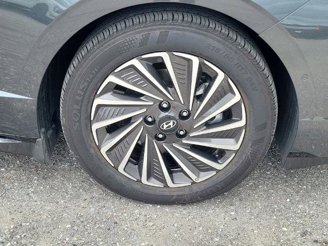 Used 2026 Hyundai Sonata Limited FWD image 7