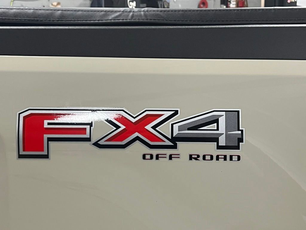 Certified 2024 Ford Maverick Lariat w/ FX4 Off-Road Package image 18