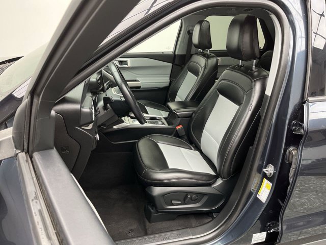 Certified 2024 Ford Explorer XLT w/ Equipment Group 202A AWD/4WD image 13